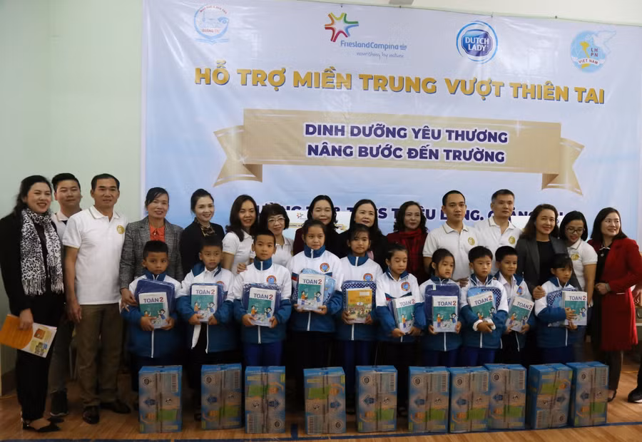 Chụp ảnh lưu niệm