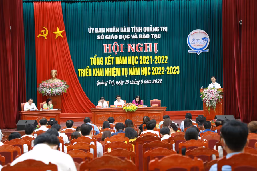 Toàn cảnh hội nghị.