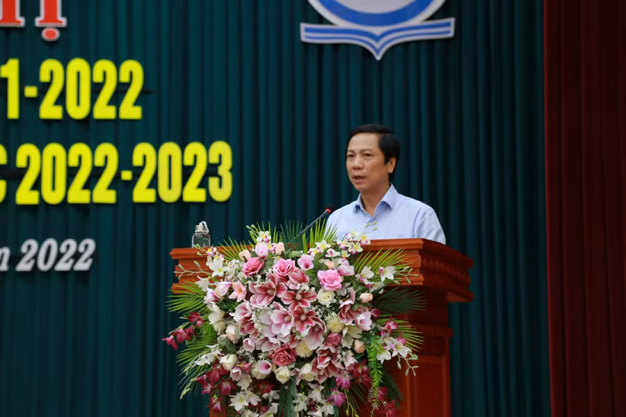 Ông Hoàng Nam - Phó chủ tịch UBND tỉnh Quảng Trị phát biểu chỉ đạo hội nghị.