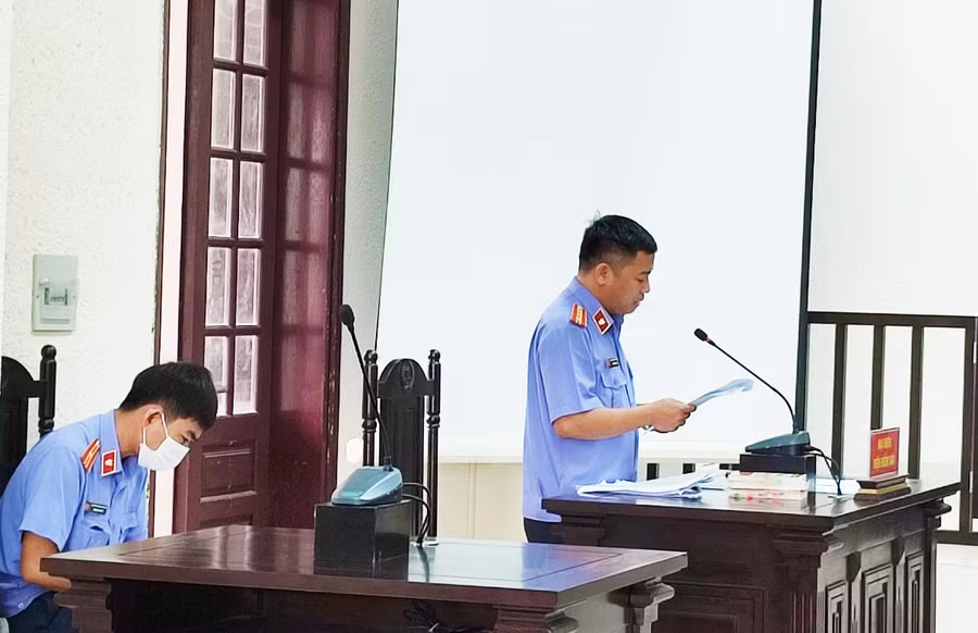 Đại diện VKSND tỉnh Quảng Trị trình bày luận tội
