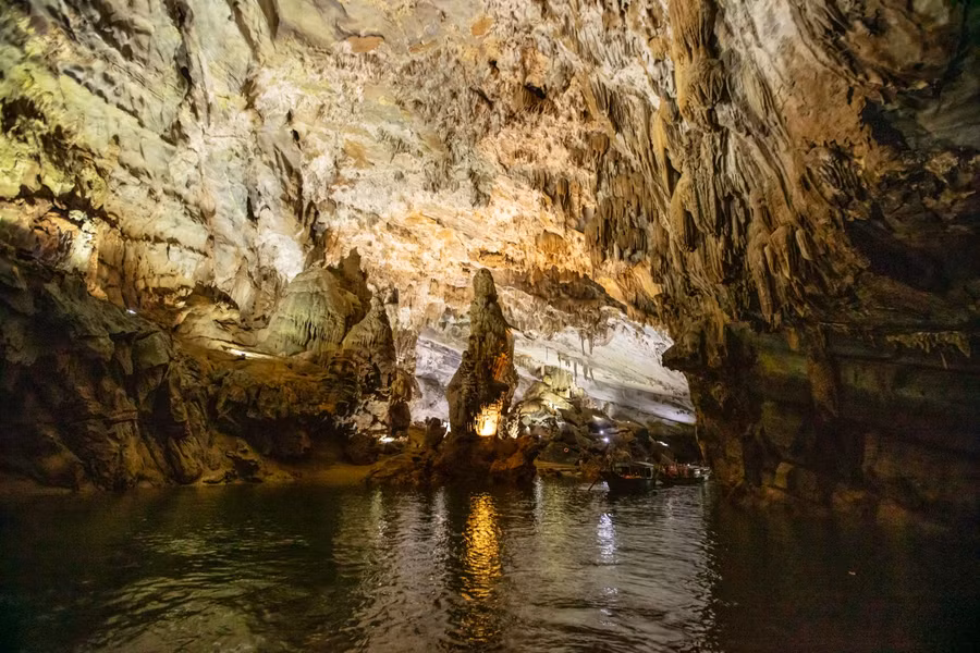 Động Phong Nha.
