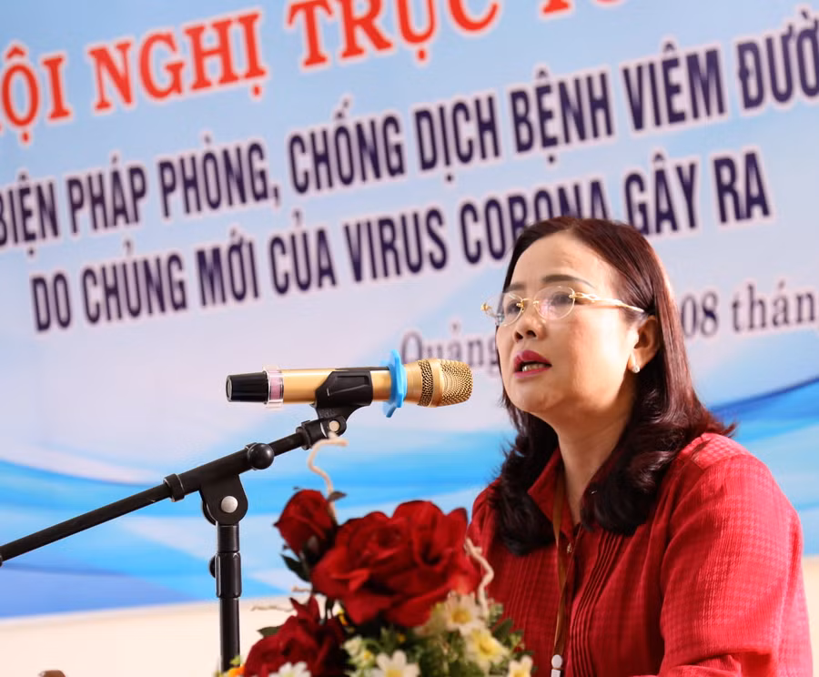 Bà Lê Thị Hương, Giám đốc Sở GD&ĐT Quảng Trị yêu cầu các cơ sở giáo dục, trường học trên địa bàn cần thực hiện nghiêm túc chỉ đạo của Bộ GD&ĐT, UBND tỉnh Quảng Trị trong công tác phòng chống dịch bệnh trong trường học.