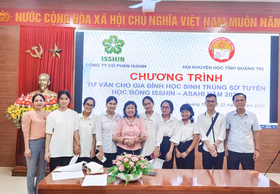Học sinh trúng sơ tuyển học bổng Isshin - Asahi năm 2022 cùng Hội Khuyến tỉnh Quảng Trị.