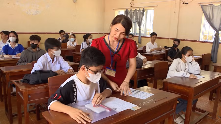 Phạm Quốc Lịnh tại phòng thi.