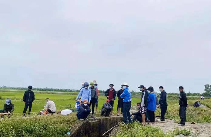 Đoạn kênh thủy lợi tìm thấy thi thể bà H. (Ảnh: MXH)