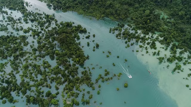 Khám phá đồng bào Rục