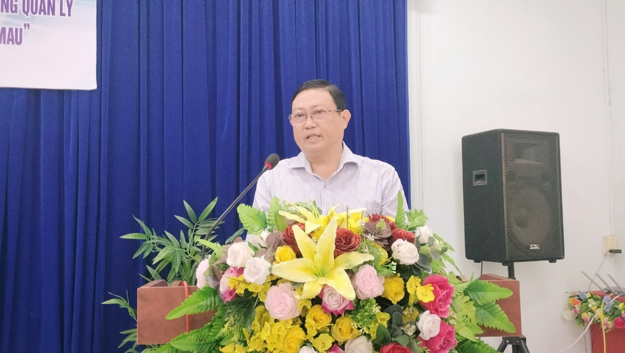 Ông Nguyễn Quốc Tuấn, Giám đốc TTGDTX tỉnh, chủ nhiệm đề tài khoa học phát biểu tại hội thảo. Ông Nguyễn Quốc Tuấn, Giám đốc TTGDTX tỉnh, chủ nhiệm đề tài khoa học phát biểu tại hội thảo.