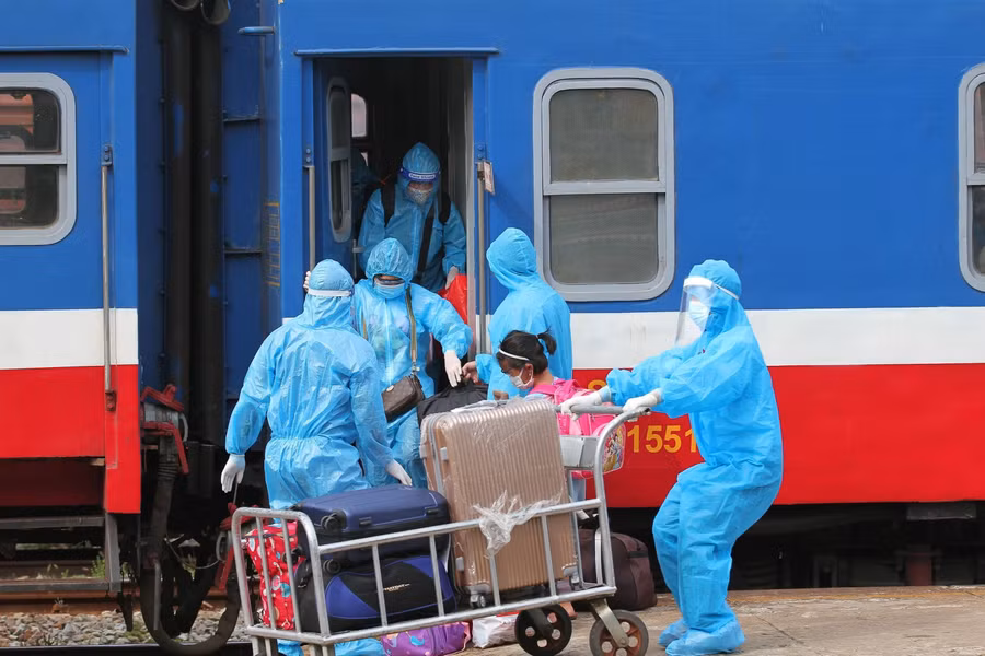 Qua 2 đợt tổ chức, tỉnh Quảng Trị đã đưa được 900 công dân địa phương có hoàn cảnh khó khăn đang lưu trú tại các tỉnh thành phía Nam về quê 