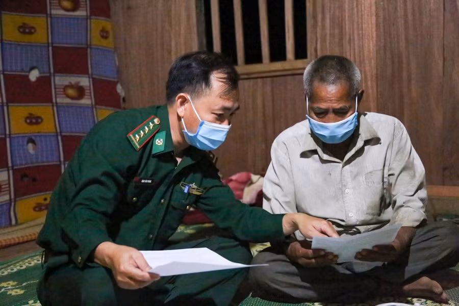 Tuyên truyền mối nguy hiểm của dịch bệnh Covid - 19 đối với bà con dân tộc vùng cao