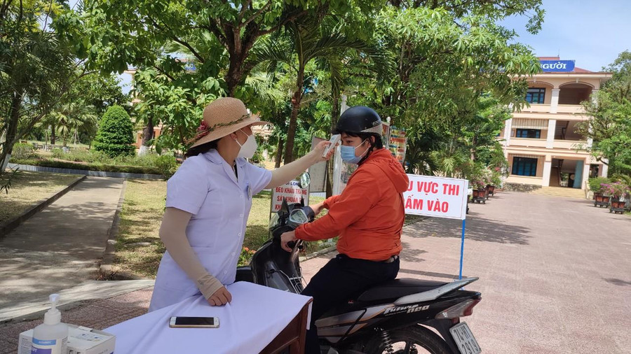 Hơn 1 triệu thí sinh làm thủ tục dự thi tốt nghiệp THPT năm 2022 ảnh 51 Hơn 1 triệu thí sinh làm thủ tục dự thi tốt nghiệp THPT năm 2022 ảnh 51