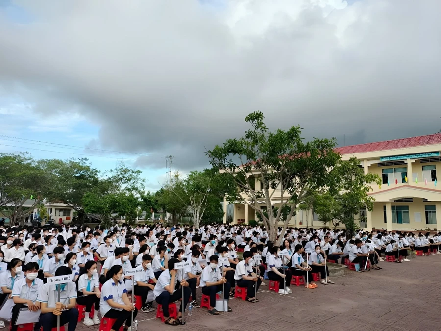 Tuyên truyền, phổ biến pháp luật phòng, chống ma tuý trong các cơ sở giáo dục