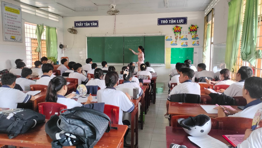 Học sinh khối 12 đang trong giai đoạn nước rút ôn thi.