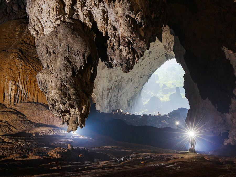Sự kỳ vĩ của Động Thiên Đường trong con mắt của nhiếp ảnh gia. Sự kỳ vĩ của Động Thiên Đường trong con mắt của nhiếp ảnh gia.