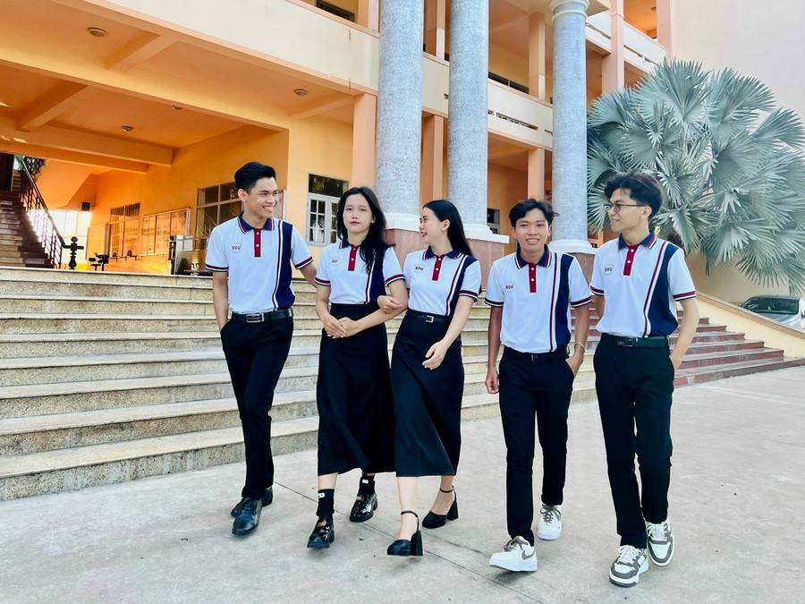 Sinh viên Phân hiệu Trường Đại học Bình Dương Cà Mau.