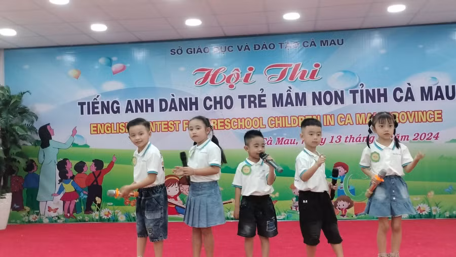 Sân khấu hóa hội thi tiếng Anh cho trẻ Mầm non