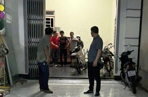 Các lực lượng tham gia giải cứu con tin. (Ảnh: NY)
