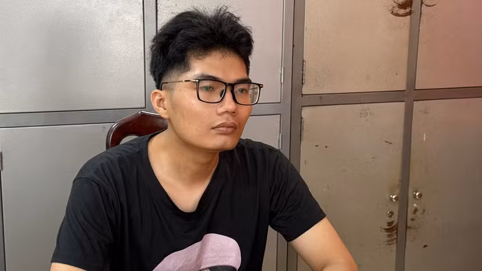 Bị can Trần Trung Nghĩa tại cơ quan Công an. (Ảnh: SĐ)