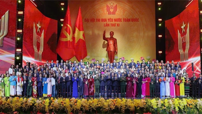 Cô giáo Trần Thị Thoại - Trường THPT Krông Nô là một trong những đại biểu của Lâm Đồng dự Đại hội thi đua yêu nước toàn quốc lần thứ XI.