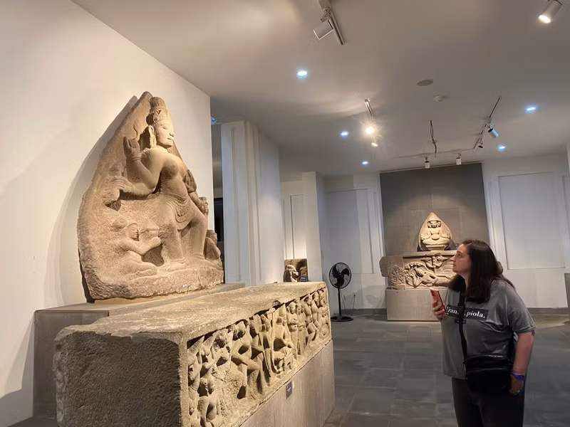 Theo thần thoại Ấn Độ, nữ thần Uma là vợ của thần Shiva (Shiva, Brahma, Vishnu là ba vị thần tối cao trong Ấn Độ giáo) với quyền năng bảo vệ và loại trừ tất cả thế lực ma quỷ có nguy cơ đe dọa thế gian. anh-8.jpg