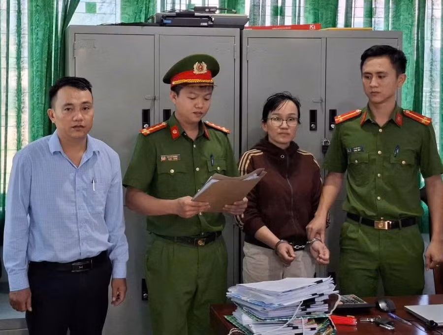 Hà Thị Thuận bị bắt tạm giam. (Ảnh: ĐT)