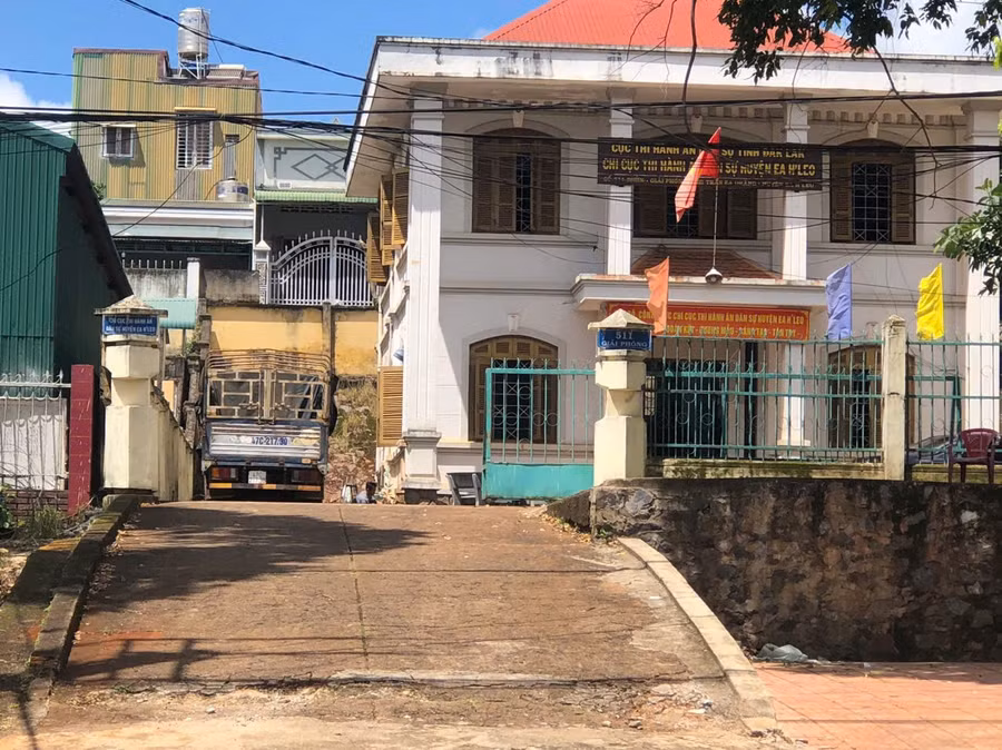 Chi cục Thi hành án dân sự Ea H'leo nơi Phạm Minh Tuyến làm chấp hành viên. (Ảnh: TT)