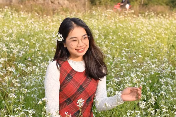 Lê Thị Thanh Trà, nữ bác sĩ duy nhất có mặt trong top 10 người đạt điểm cao nhất kỳ thi bác sĩ nội trú Trường Đại học Y Hà Nội 2026.