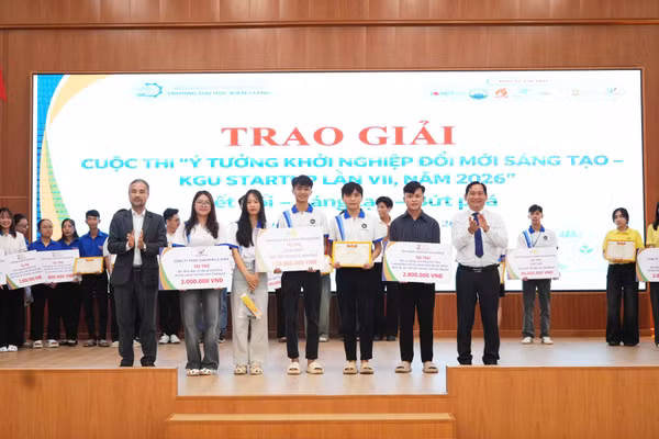 Giải Nhất Cuộc thi KGU Startup 2026 thuộc về KGU 19 - Mực đen KITCHEN - Sắc vị từ biển.