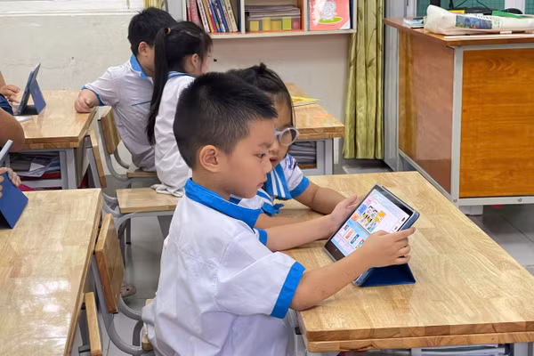 Mô hình lớp học thông minh tại Trường Tiểu học Nguyễn Du.