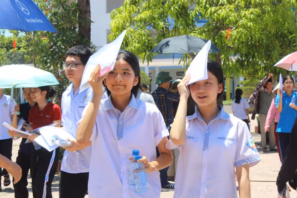 Thí sinh Hà Tĩnh tham gia Kỳ thi tuyển sinh vào lớp 10 THPT năm 2026.