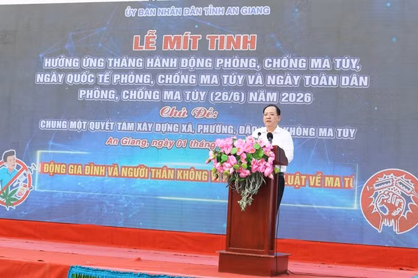 Ông Nguyễn Thanh Phong, Phó Chủ tịch Thường trực UBND tỉnh An Giang, phát biểu tại buổi lễ.
