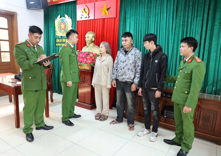 Các đối tượng tại Cơ quan Cảnh sát điều tra Công an tỉnh Ninh Bình. Ảnh: Công an tỉnh Ninh Bình. 