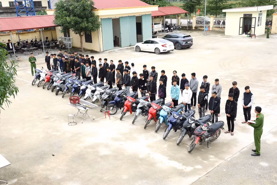 Nhóm đối tượng gây rối trật tự công cộng. 