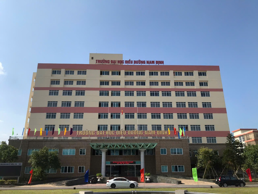 Đại học Điều dưỡng Nam Định lấy điểm chuẩn dao động từ 15 đến 25 điểm.