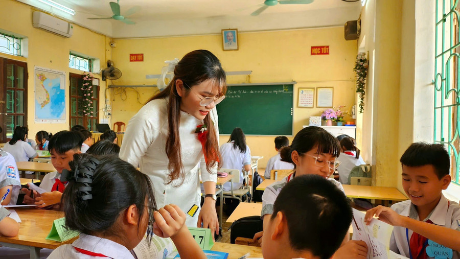 Một tiết học nhóm tại Trường THCS Lê Quý Đôn. z5944845357924-613c0a9378462b59a0ddc5bdbbeb2df2.jpg