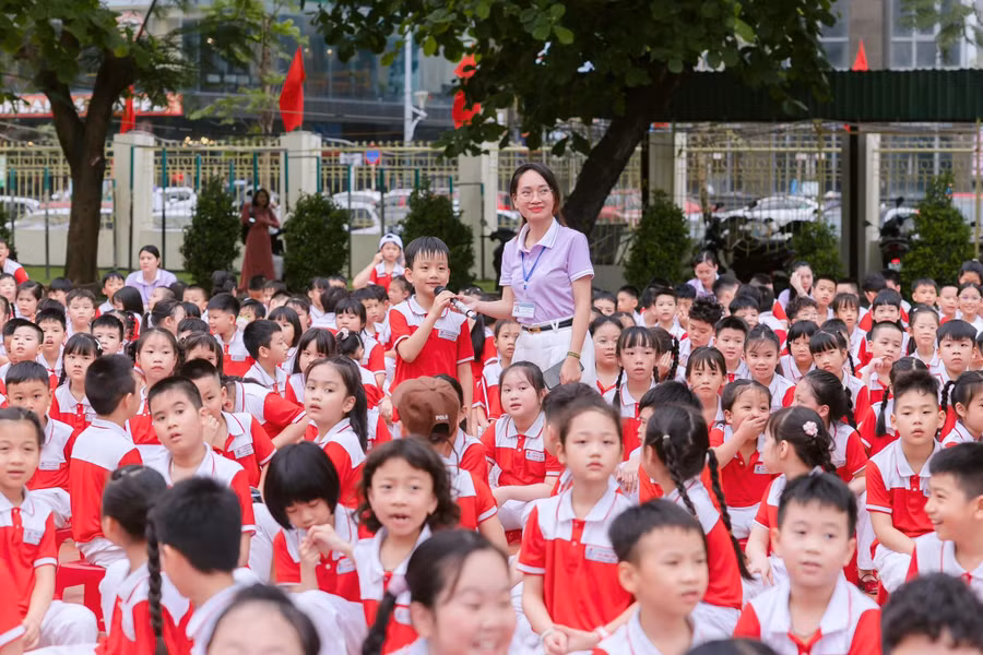 Hoạt động ngoại khóa tại Trường Tiểu học Trần Hưng Đạo (phường Hồng Gai) thu hút đông đảo học sinh tham gia.