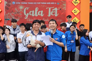 Học sinh Trường THPT Hoài Đức A (Hoài Đức, Hà Nội) tại Gala Tết 2026.