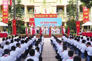 Quang cảnh lễ khai giảng tại Trường THCS Tây Tựu, quận Bắc Từ Liêm, Hà Nội. Ảnh: INT.
