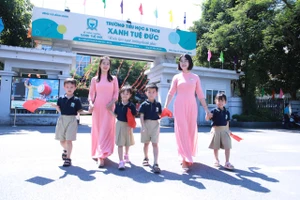 Cô trò Trường Tiểu học & THCS Xanh Tuệ Đức sẵn sàng chào đón năm học mới 2025-2026. Ảnh: Đình Tuệ.