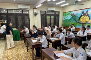 Thí sinh tham dự kỳ thi tuyển sinh vào lớp 10 THPT chuyên Lê Hồng Phong, tỉnh Nam Định năm 2025.