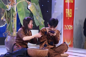 Học sinh và giáo viên cùng hóa thân thành những nhân vật nổi tiếng trong tác phẩm Chí Phèo.