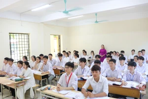 Tiết học Tiếng Anh của cô trò Trường THPT Vị Xuyên, Hà Giang. Ảnh: TG.