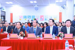 4 người được giới thiệu ứng cử đại biểu Quốc hội khóa XVI và đại biểu HĐND các cấp nhiệm kỳ 2026-2031. Ảnh: Đình Tuệ.