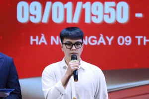 Nguyễn Nguyễn Hoàng Minh sở hữu thành tích học tập đáng nể với điểm tích lũy GPA ở mức tuyệt đối (4.0). Ảnh: Đình Tuệ.