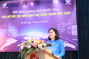 Chủ tịch Hội Liên hiệp Phụ nữ Việt Nam Nguyễn Thị Tuyến phát biểu. (Ảnh: Khôi Nguyên)