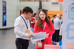 Cô Phạm Thị Liên luôn có nhiều giải pháp sáng tạo trong giảng dạy Tiếng Anh và lan tỏa tới cộng đồng. Ảnh: NVCC.