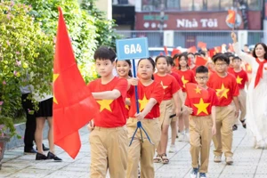Trường THCS Thái Thịnh chào đón học sinh lớp 6 năm học 2025-2026.