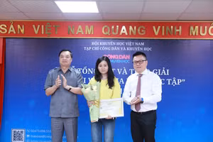 Giải Nhất của Cuộc thi thuộc về tác phẩm: “Từ bữa cơm độn sắn ở Mường Khến đến gia đình học tập toàn thạc sĩ, tiến sĩ” của tác giả Uông Ngọc đến từ Báo Phụ nữ TPHCM.