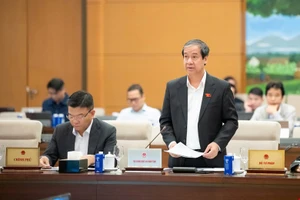 Bộ trưởng Bộ GD&ĐT Nguyễn Kim Sơn tại Kỳ họp Quốc hội. Ảnh: Cổng TTĐT Quốc hội. 