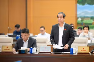 Bộ trưởng Bộ GD&ĐT Nguyễn Kim Sơn tại Kỳ họp Quốc hội. Ảnh: Cổng TTĐT Quốc hội. 