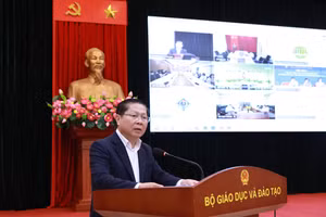 Thứ trưởng Lê Tấn Dũng phát biểu tại hội nghị. Ảnh: Đình Tuệ.